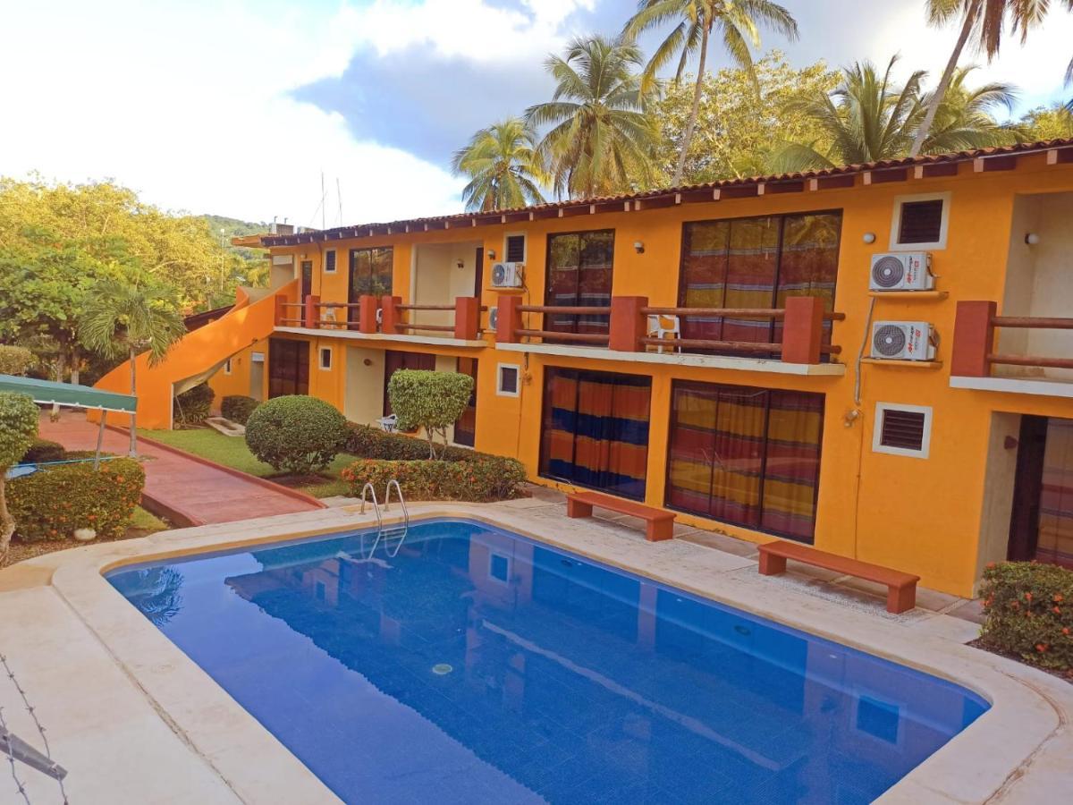 Hotel J.B. Zihuatanejo Exterior photo