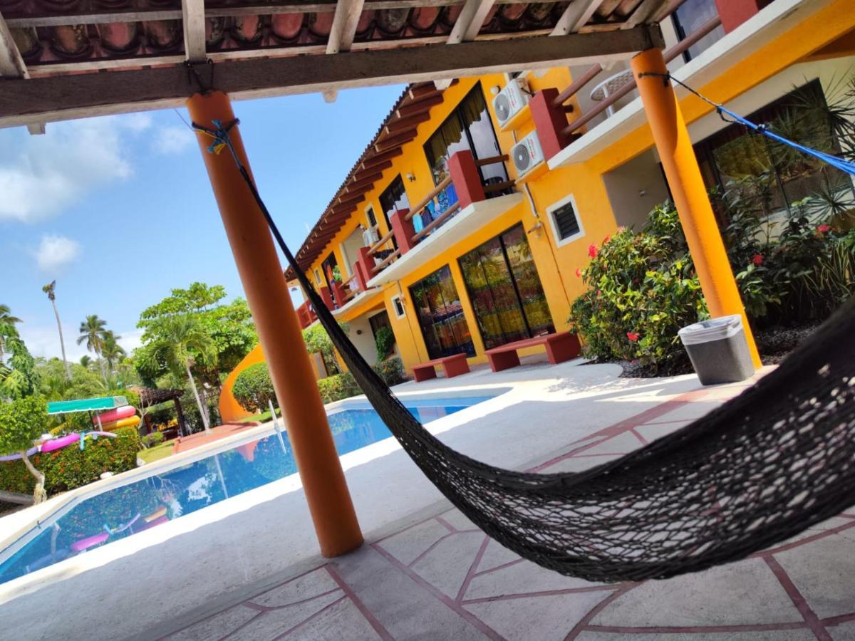 Hotel J.B. Zihuatanejo Exterior photo