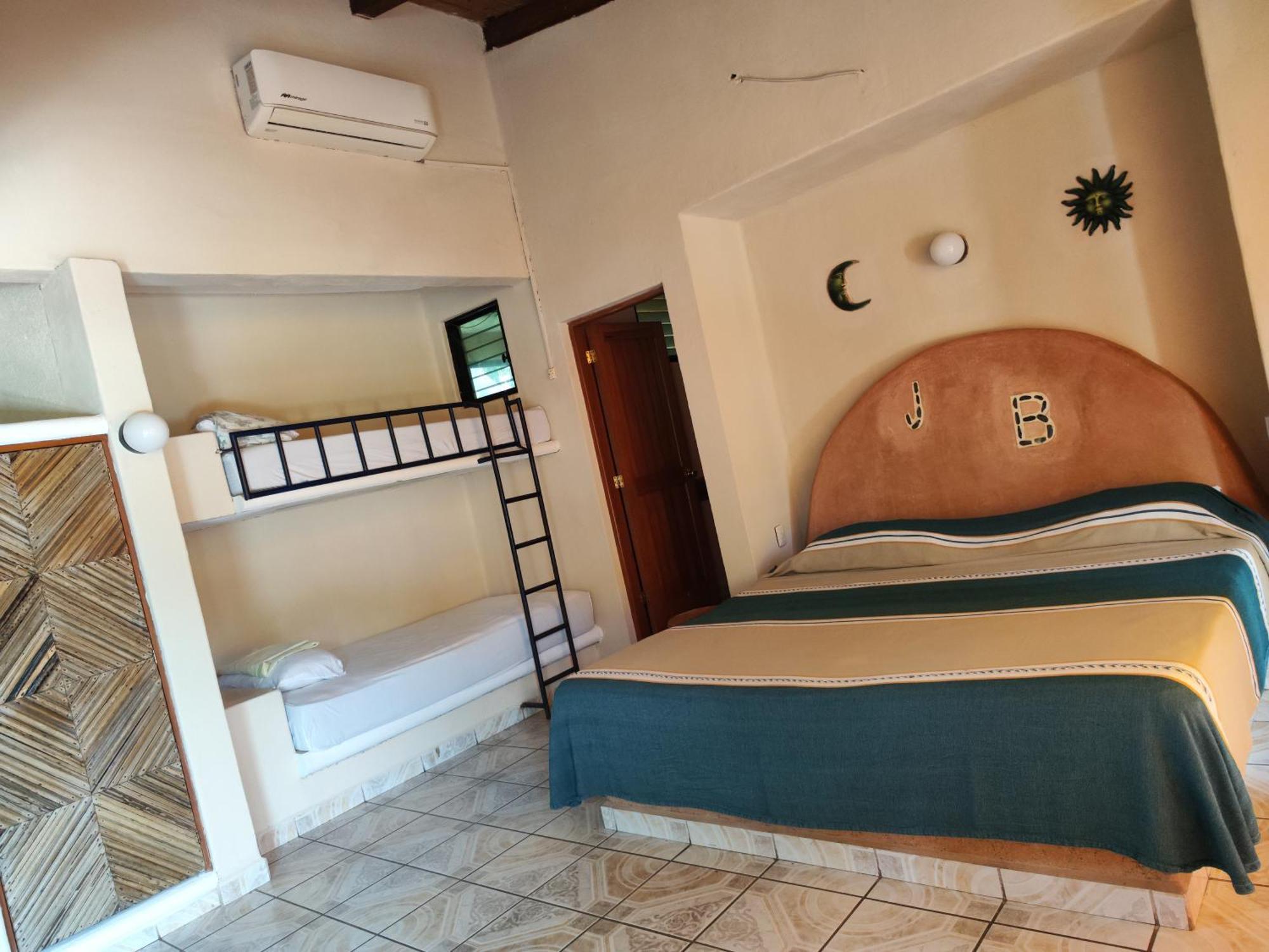 Hotel J.B. Zihuatanejo Exterior photo