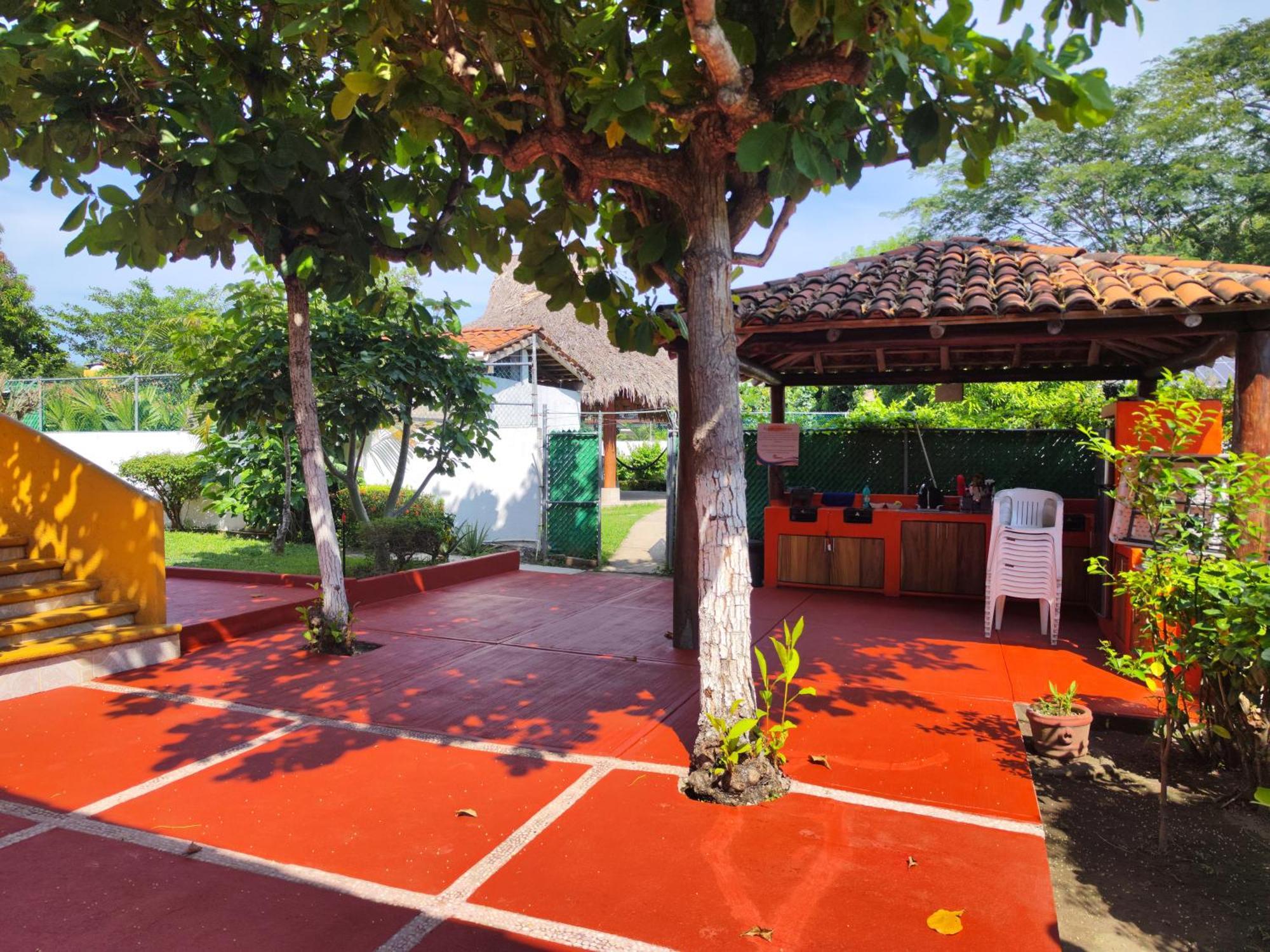 Hotel J.B. Zihuatanejo Exterior photo